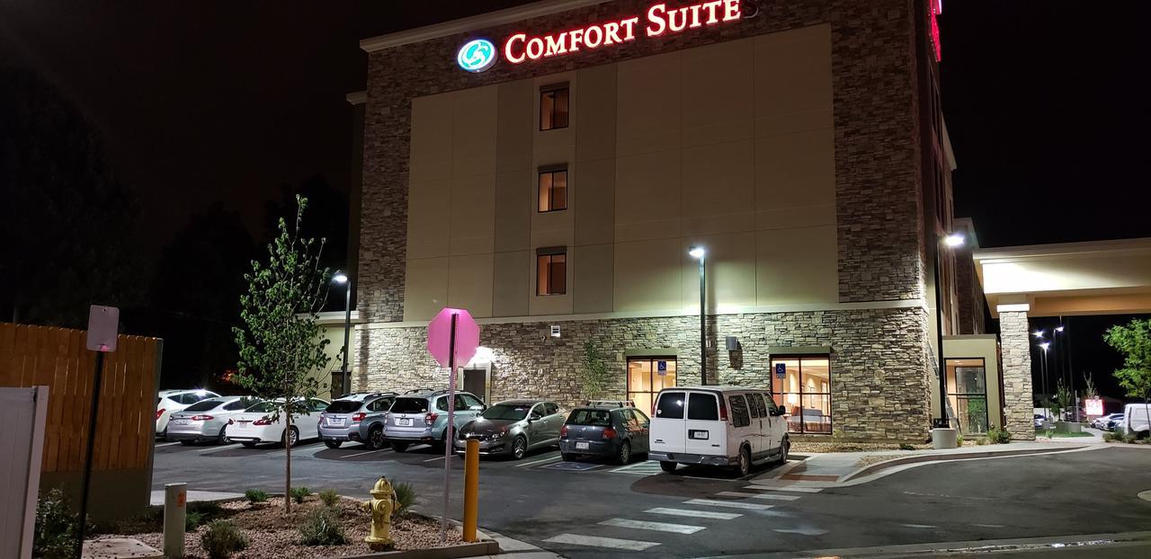Comfort Suites Denver Near Anschutz Medical Campus Аврора Экстерьер фото