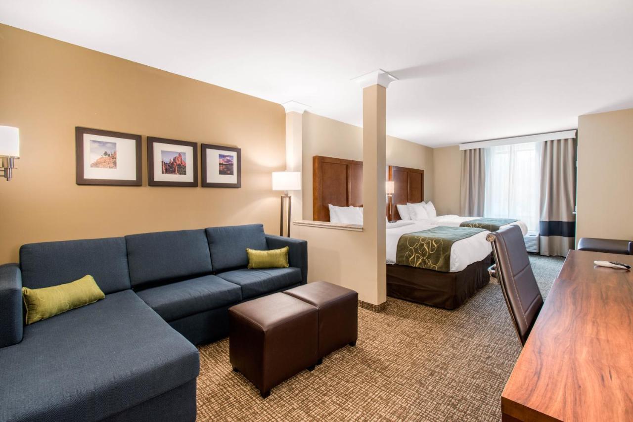 Comfort Suites Denver Near Anschutz Medical Campus Аврора Экстерьер фото